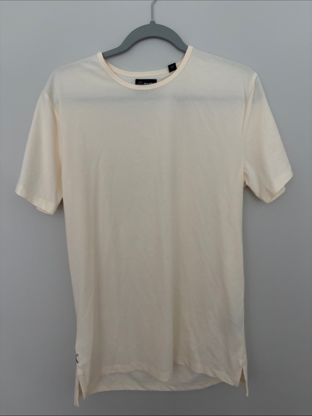 Men's Cuts Split Hem Crew Neck T-Shirt in Cream